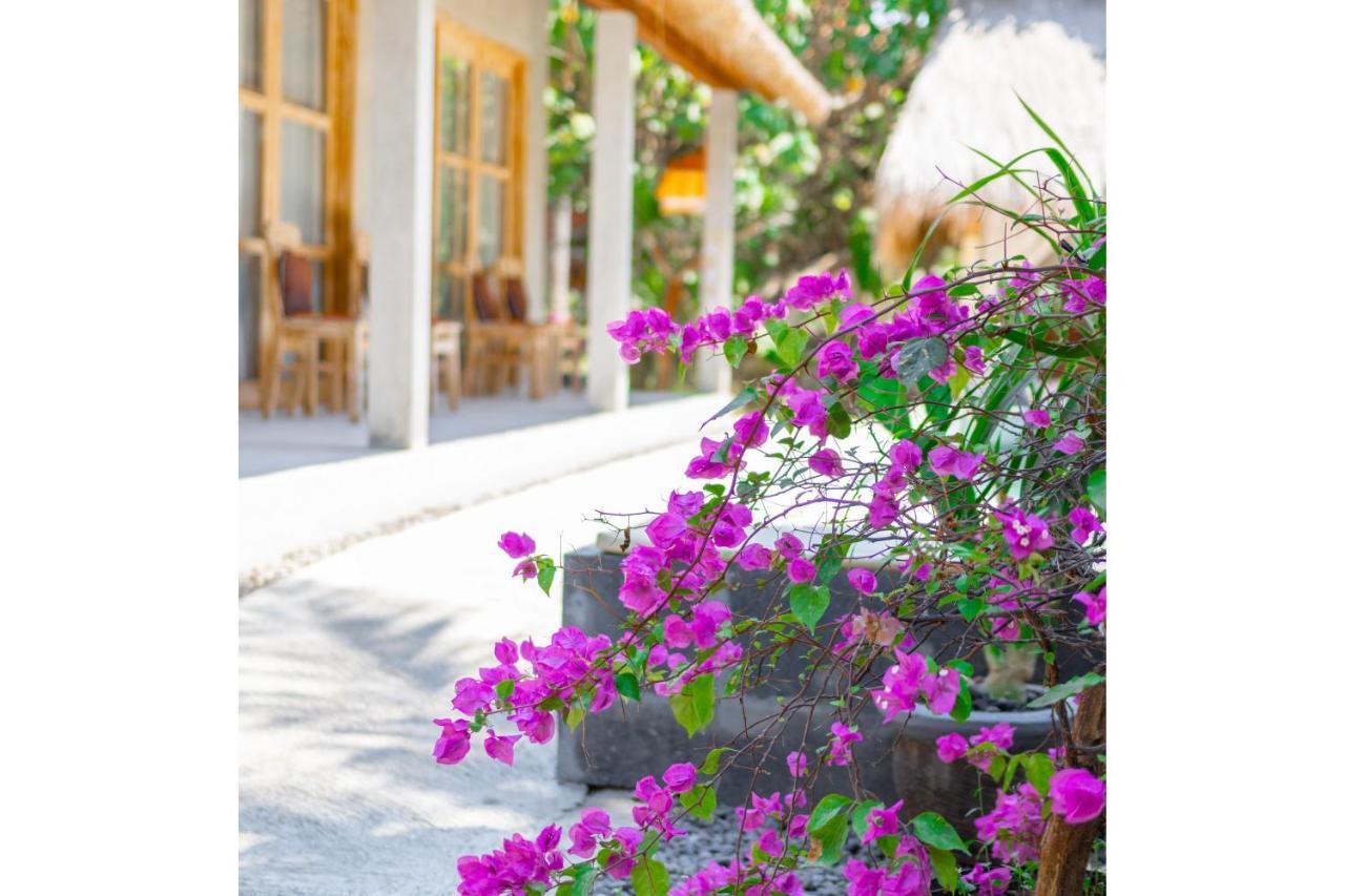 Golden Garuda Cottages Polilit Eksteriør bilde